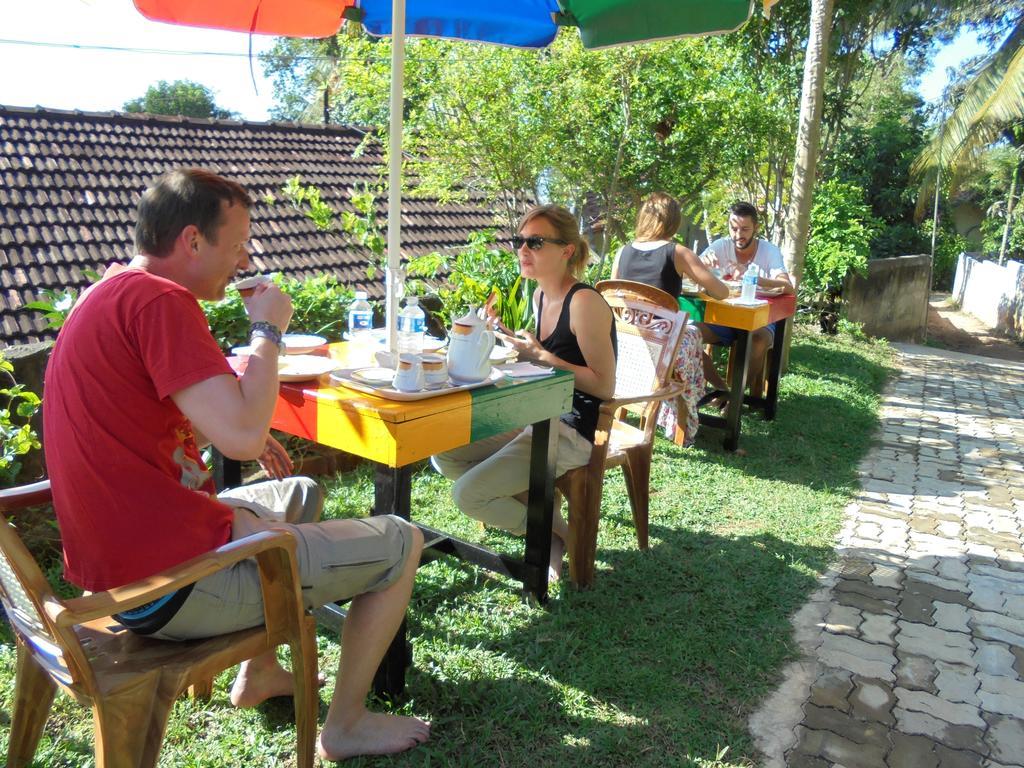 Sun Bird Eco Guest Mirissa Hotel Exterior photo